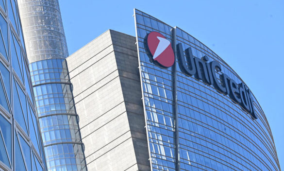 Unicredit, utile semestre previsto oltre 4,9 miliardi (+11%)