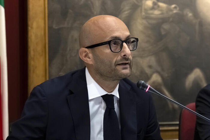 Strisciuglio, ogni anno da Rfi 350 milioni manutenzione stazioni