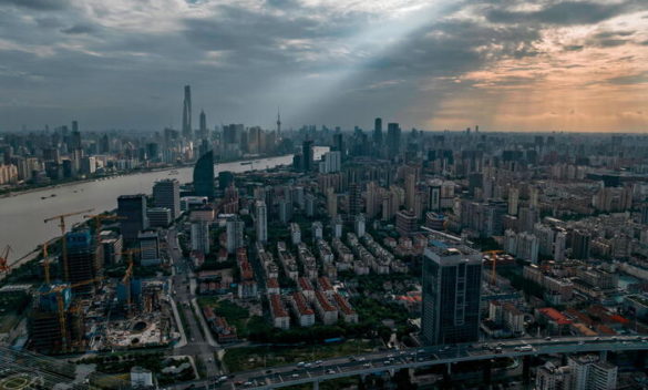 Borsa: Shanghai apre a +0,05%, Shenzhen a -0,10%