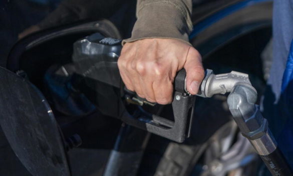 Movimenti al rialzo per la benzina, al self a 1,763 euro