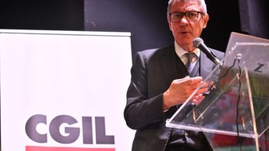 Landini, 'il governo convochi Stellantis e i sindacati'